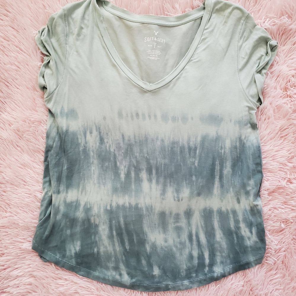 American Eagle T-shirt